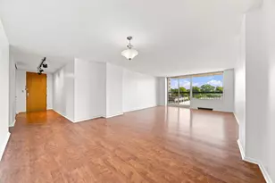 5201 S Cornell Ave, Chicago, IL 60615 - Photo 7