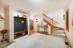 620 Canyon Ln, Elgin, IL 60123 - Photo 9