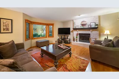 620 Canyon Lane, Elgin, IL 60123 - Photo 21