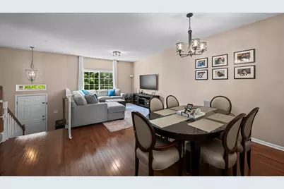 105 Arcadia Lane, Lake Zurich, IL 60047 - Photo 5