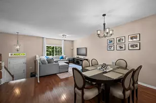 105 Arcadia Ln, Lake Zurich, IL 60047 - Photo 5