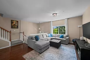 105 Arcadia Ln, Lake Zurich, IL 60047 - Photo 3