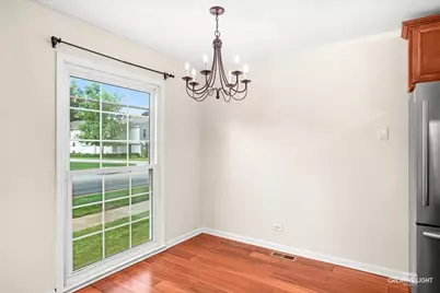 1681 Ashburn Court #D, Wheaton, IL 60189 - Photo 7
