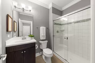 1711 Driving Park Rd, Wheaton, IL 60187 - Photo 15