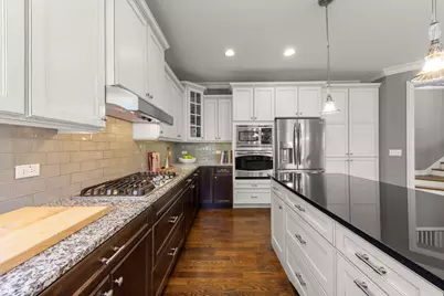 1711 Driving Park Road, Wheaton, IL 60187 - Photo 11