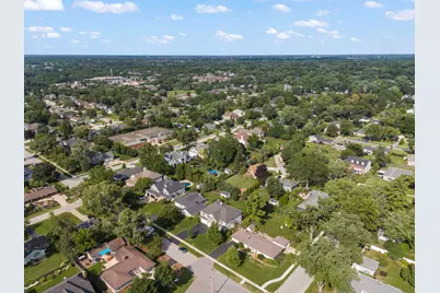 1711 Driving Park Road, Wheaton, IL 60187 - Photo 39