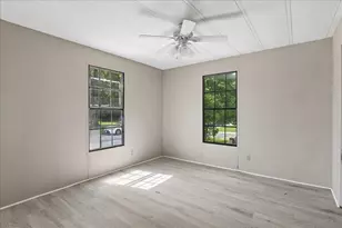 273 Duke Dr, Lynwood, IL 60411 - Photo 3