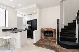 1209 N State Pkwy, Chicago, IL 60611 - Photo 3