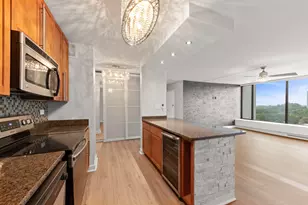 5455 N Sheridan Rd, Chicago, IL 60640 - Photo 13