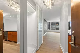 5455 N Sheridan Rd, Chicago, IL 60640 - Photo 5