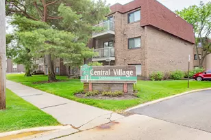 701 W Central Rd, Mount Prospect, IL 60056 - Photo 1