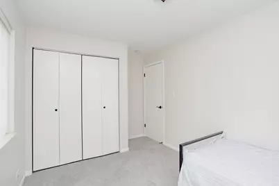 701 W Central Road #B4, Mount Prospect, IL 60056 - Photo 11