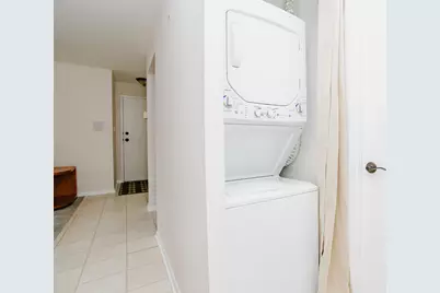 701 W Central Road #B4, Mount Prospect, IL 60056 - Photo 15