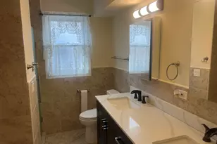 6528 N Rockwell St, Chicago, IL 60645 - Photo 9