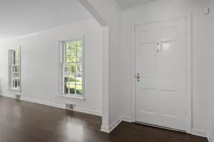 633 Forest Rd, Glenview, IL 60025 - Photo 3