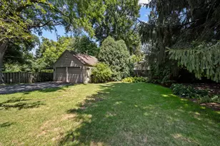 633 Forest Rd, Glenview, IL 60025 - Photo 21