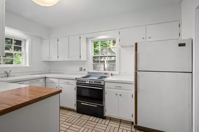 633 Forest Road, Glenview, IL 60025 - Photo 13