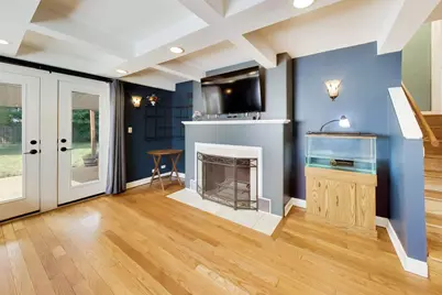 2711 Elgin Road, Evanston, IL 60201 - Photo 9