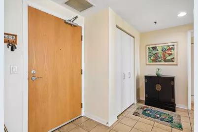77 S Evergreen Avenue #1204, Arlington Heights, IL 60005 - Photo 3