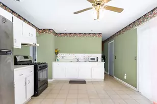 57 Afton Dr, Montgomery, IL 60538 - Photo 5