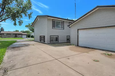 2221 Francine Avenue, Joliet, IL 60436 - Photo 27