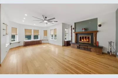 2640 W Logan Boulevard #102, Chicago, IL 60647 - Photo 3