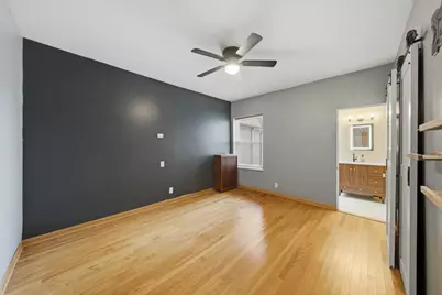 2640 W Logan Boulevard #102, Chicago, IL 60647 - Photo 5