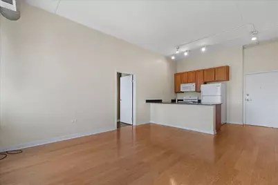 4015 N Milwaukee Avenue #416, Chicago, IL 60641 - Photo 5