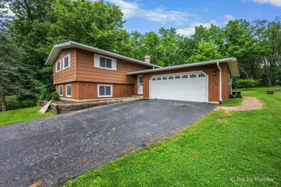 6N365 Essex Avenue, Saint Charles, IL 60174 - Photo 3