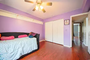 916 S Plum Grove Rd, Palatine, IL 60067 - Photo 9