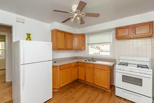 4231 W Nelson St, Chicago, IL 60641 - Photo 5