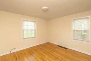 4231 W Nelson St, Chicago, IL 60641 - Photo 3