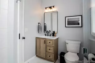 1534 N Bosworth Ave, Chicago, IL 60642 - Photo 11