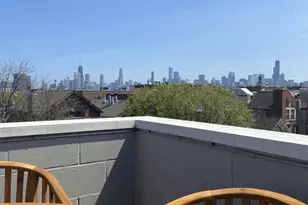 1534 N Bosworth Ave, Chicago, IL 60642 - Photo 33