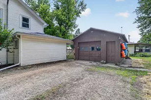 110 N Harrison St, Cedarville, IL 61013 - Photo 33