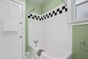 1530 W Elmdale Ave, Chicago, IL 60660 - Photo 15