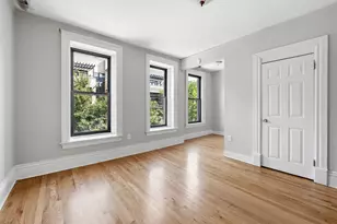 1363 W Walton St, Chicago, IL 60642 - Photo 3