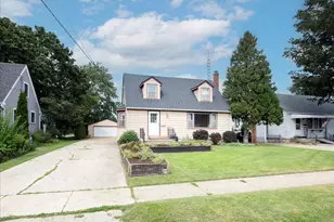 309 E Sunset Pl, Dekalb, IL 60115 - Photo 3