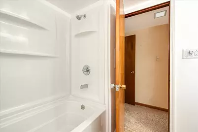 309 E Sunset Place, Dekalb, IL 60115 - Photo 23