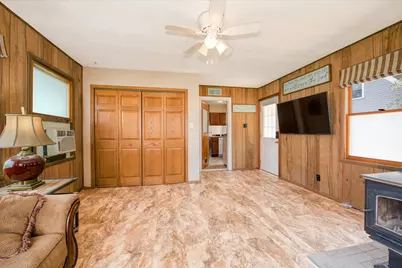 309 E Sunset Place, Dekalb, IL 60115 - Photo 15