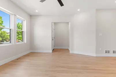 4829 W Strong Street, Chicago, IL 60630 - Photo 5