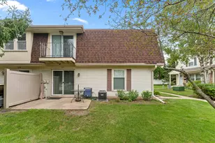 627 Shaw Ct, Schaumburg, IL 60194 - Photo 3