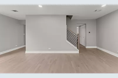 627 Shaw Court, Schaumburg, IL 60194 - Photo 9
