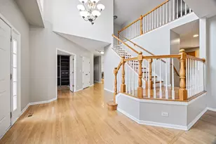 722 Aster Dr, Gurnee, IL 60031 - Photo 3