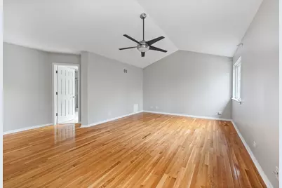 722 Aster Drive, Gurnee, IL 60031 - Photo 17