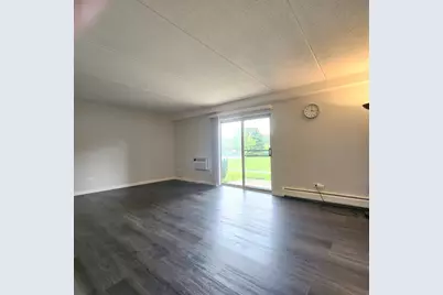 575 Fairway View Drive #1F, Wheeling, IL 60090 - Photo 3