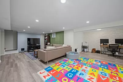 632 N Hickory Avenue, Arlington Heights, IL 60004 - Photo 19