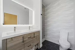 860 N Elston Ave, Chicago, IL 60642 - Photo 17