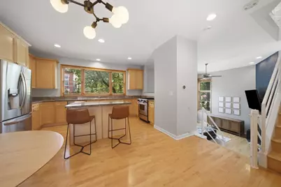 860 N Elston Avenue #2, Chicago, IL 60642 - Photo 3