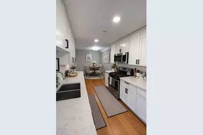 9255 W Ballard Road, Des Plaines, IL 60016 - Photo 5